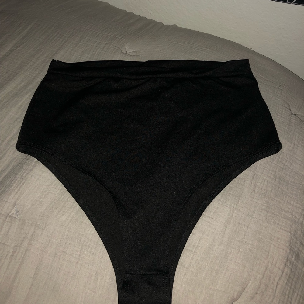 Brand new I heart raves black high waisted bottoms